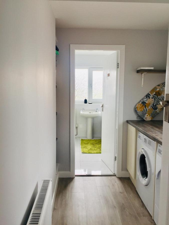 Quiet Residence Close To M6 Preston Samlesbury المظهر الخارجي الصورة