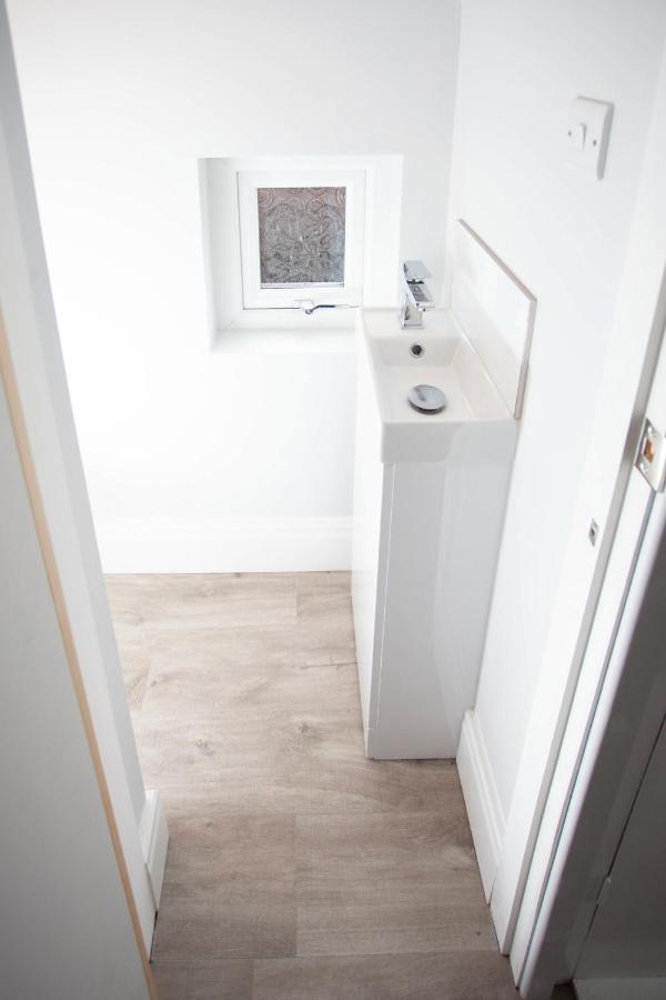 Quiet Residence Close To M6 Preston Samlesbury المظهر الخارجي الصورة